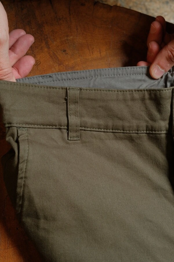 Calça Chino Sarja Elastic Motion