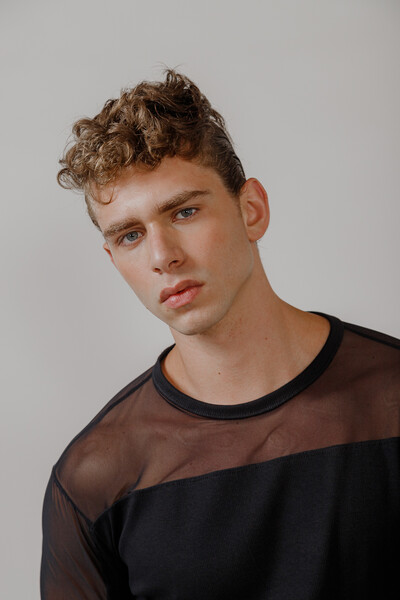 FotoCamiseta Manga Longa em Ribana com Tule