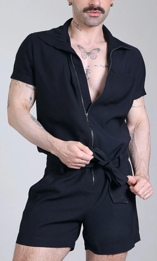 Macacão Preto Alfaiataria Curto