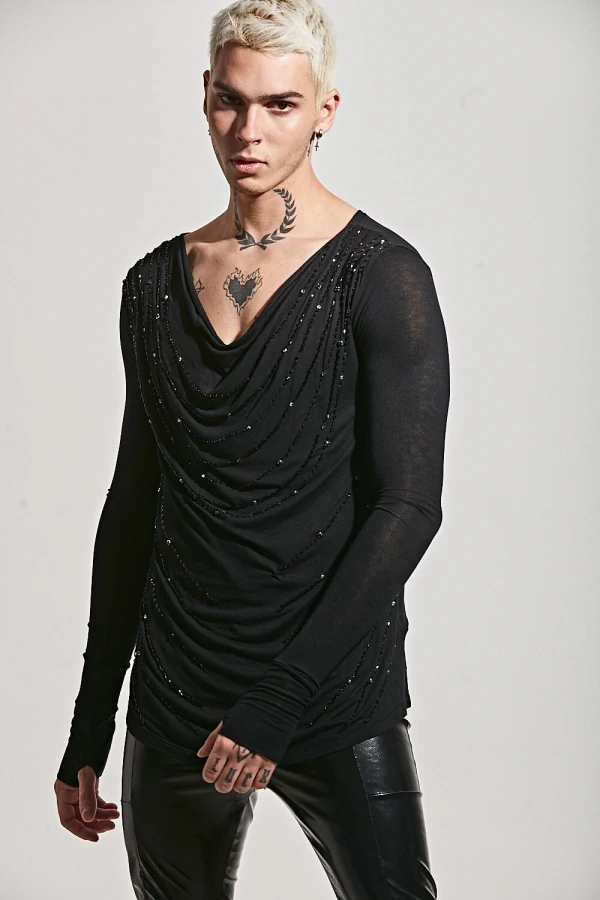 Camiseta Degagê Bordada em Vidrilhos e Paetês