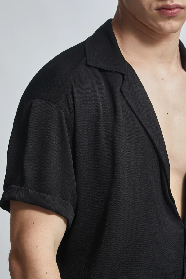 Camisa Vital Ampla com Gola Dupla em Viscose