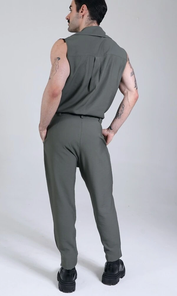 Macacão Utilitário Verde Oliva