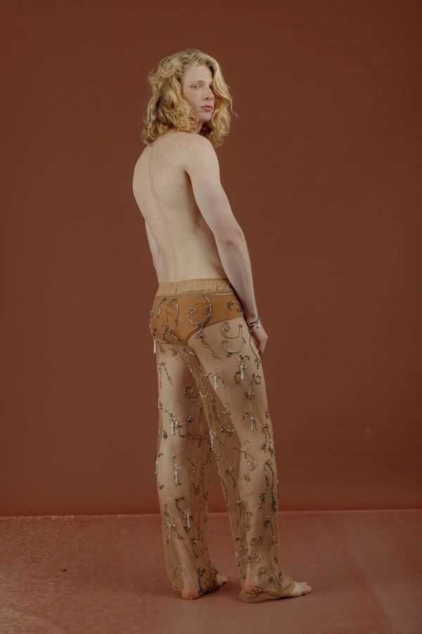 Calça em Tule Bordada Manualmente