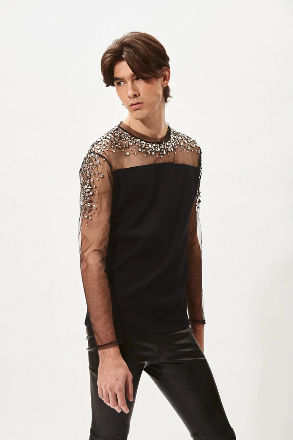 Camiseta em Pala de Tule Bordada com Cristais