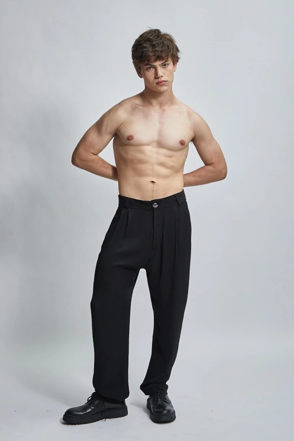 Calça Vital em Alfaiataria de Viscose