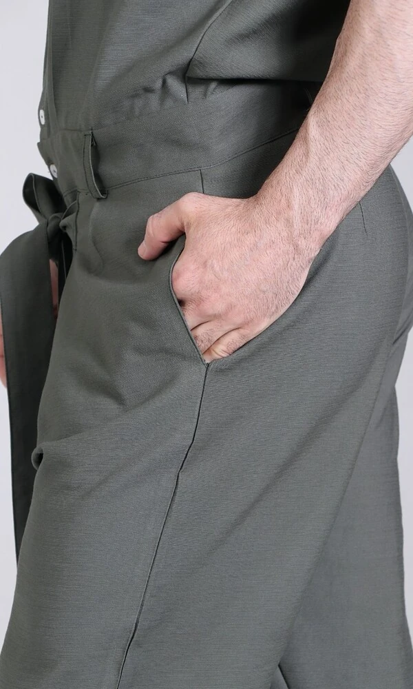 Macacão Utilitário Verde Oliva