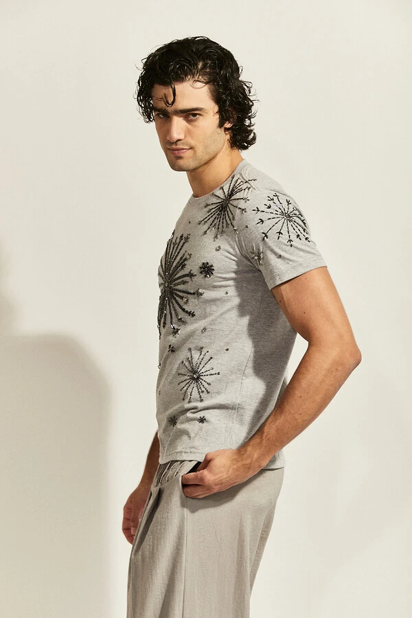 Camiseta Estelar Maré Bordada