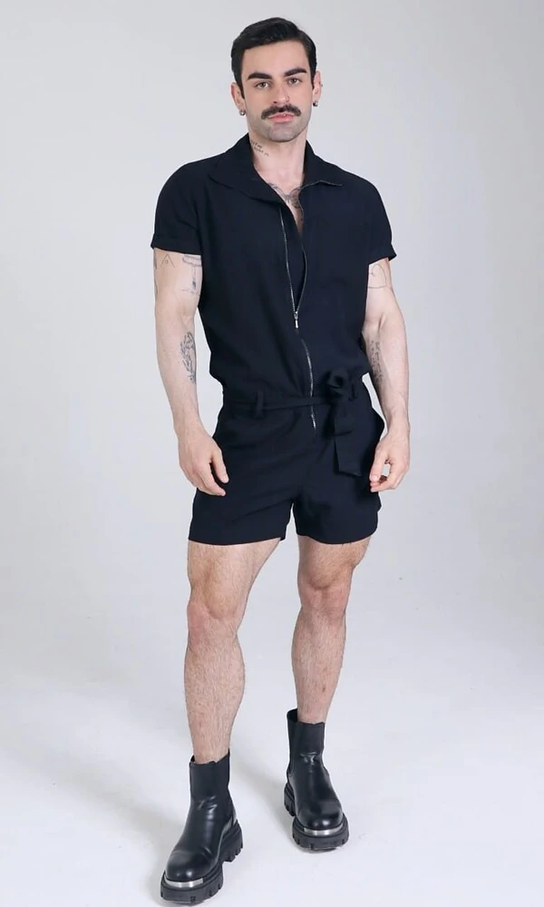 Macacão Preto Alfaiataria Curto