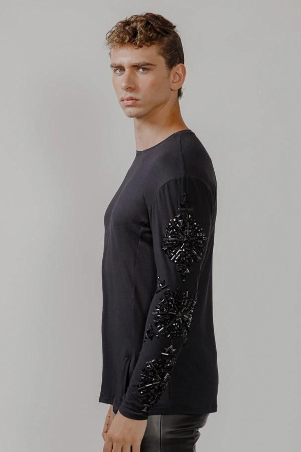 T-Shirt Manga Longa Bordado Camafeu