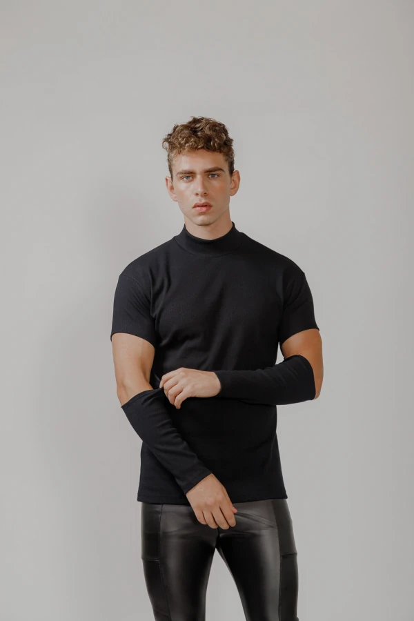 Camiseta em Ribana com Abertura