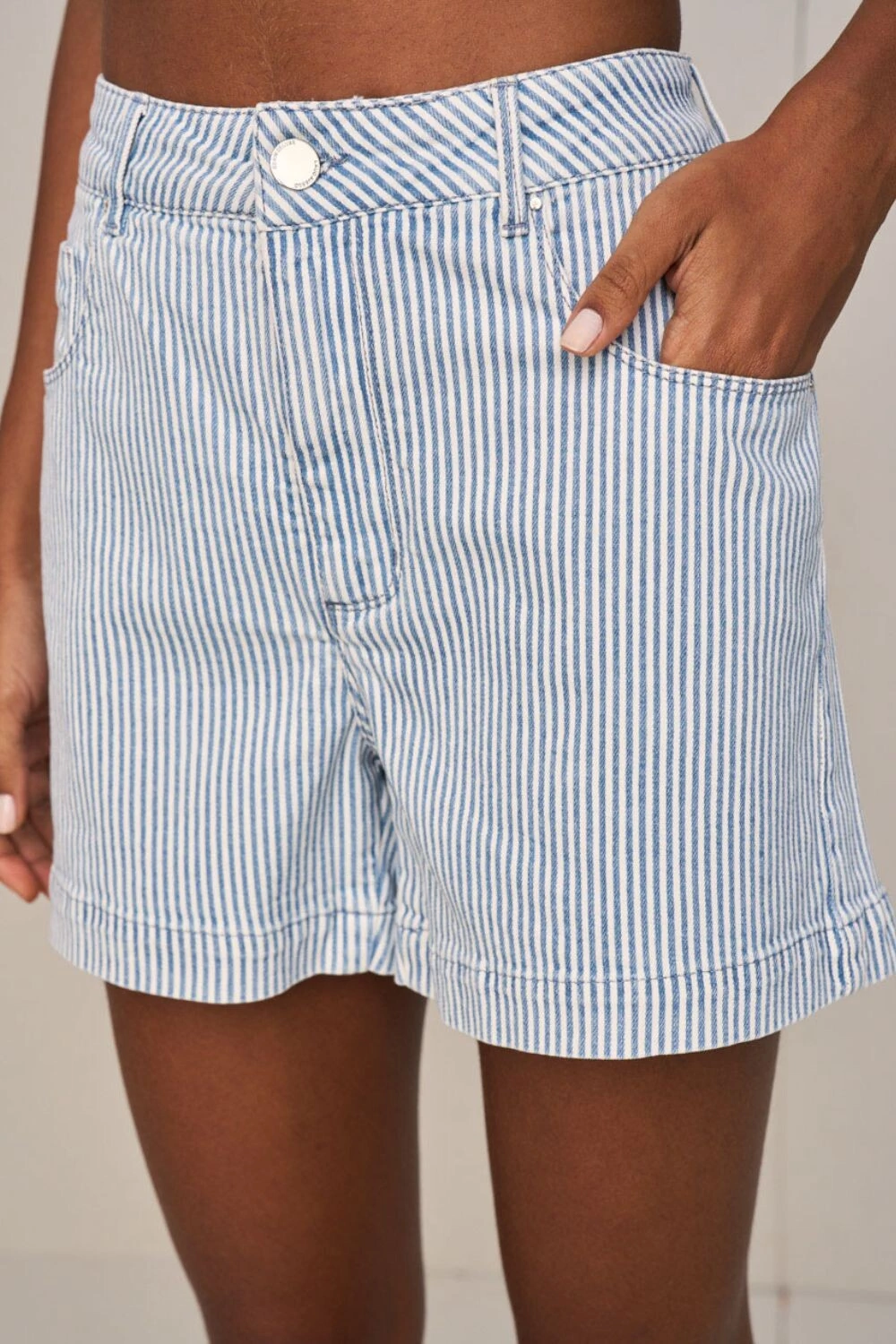 Foto Shorts Mon