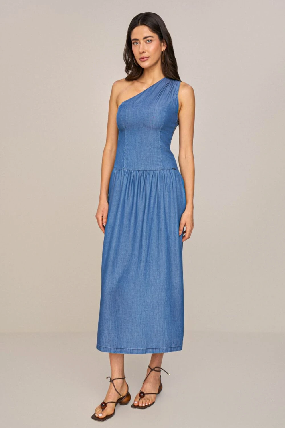 FotoVestido Midi Ombro só