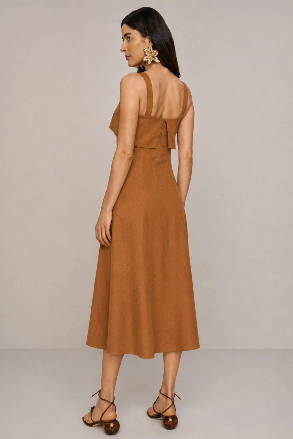 Foto Vestido Long Midi Detalhe Recortes