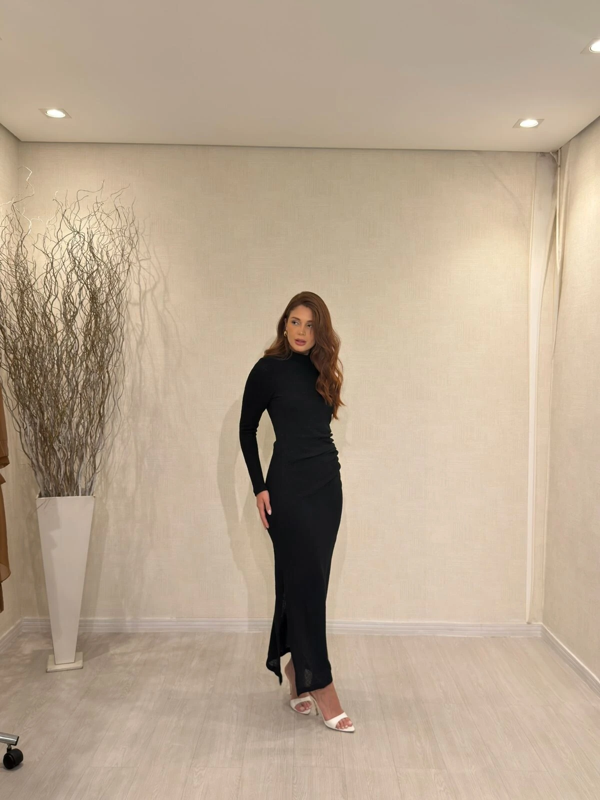 FotoVestido Longo Manga Longa Gola Alta