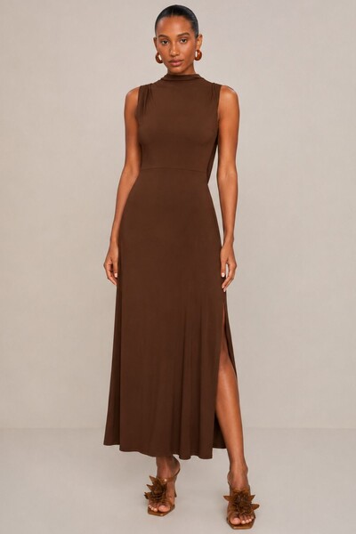 Foto Vestido Long Midi Detalhe nas Costas