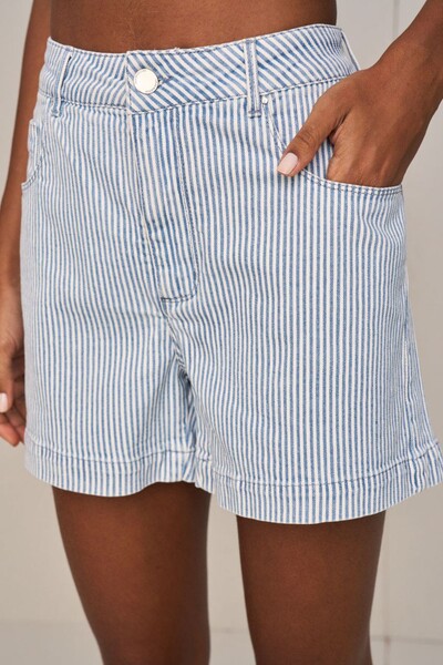 Foto Shorts Mon