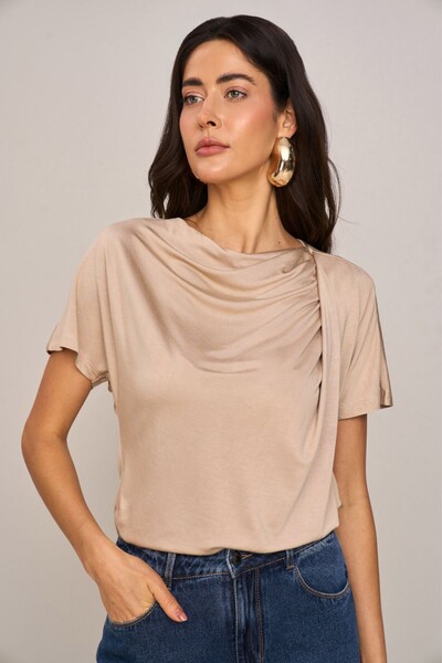FotoBlusa Ampla Ombros Pregas