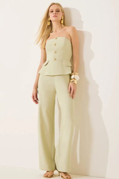 Foto Macacão Longo Detalhe Botões