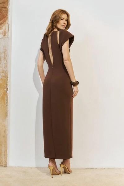 FotoVestido Longuete Decote Corrente