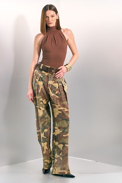 Foto Body Gola Alta com Pregas