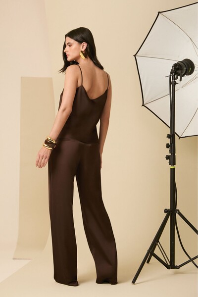 FotoConjunto Camiseta Alça e Calça Reta