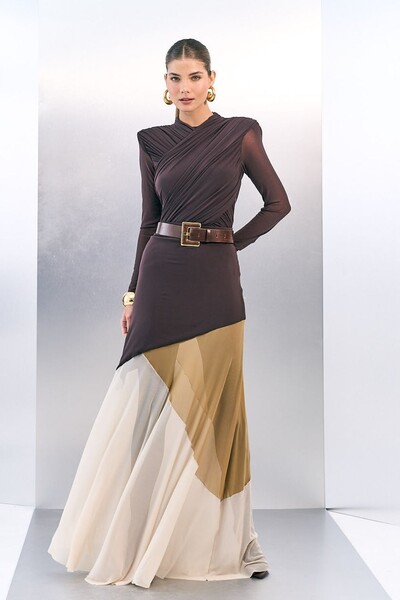 Foto Body de Tule Drapeado Manga Longa