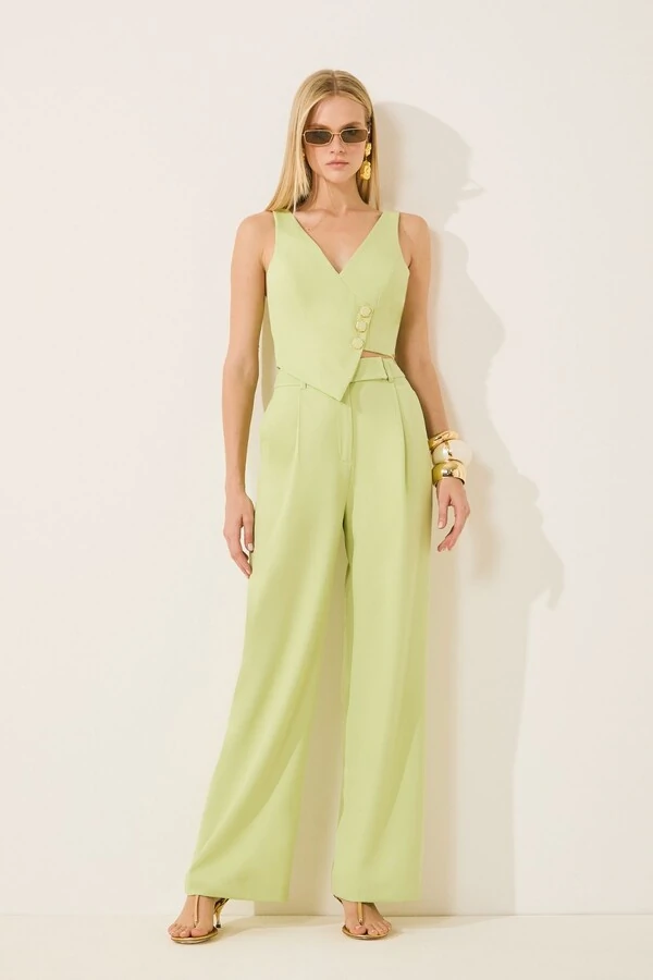 Conjunto Alfaiataria Blusa Assimétrica