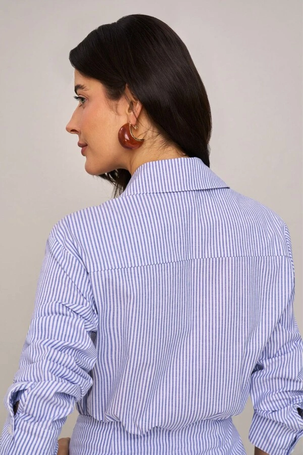 Camisa Manga Longa Detalhe Bordado
