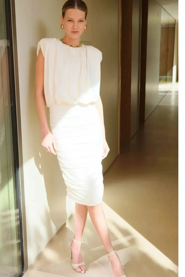 Vestido Mid Ombreira e Drapeado