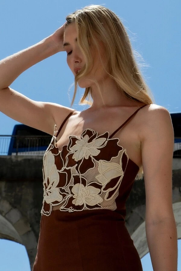 Vestido longo Busto Bordado