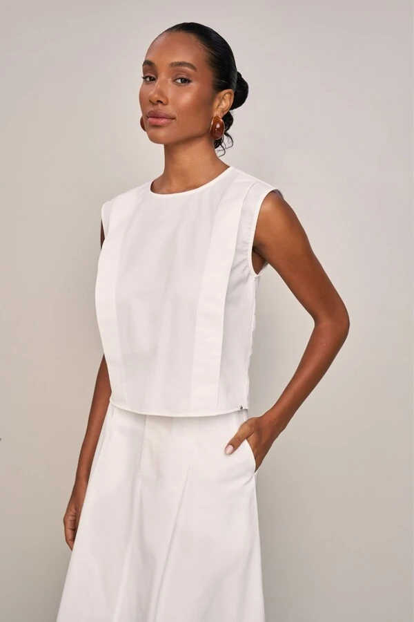 Blusa Cavada Detalhe Prega