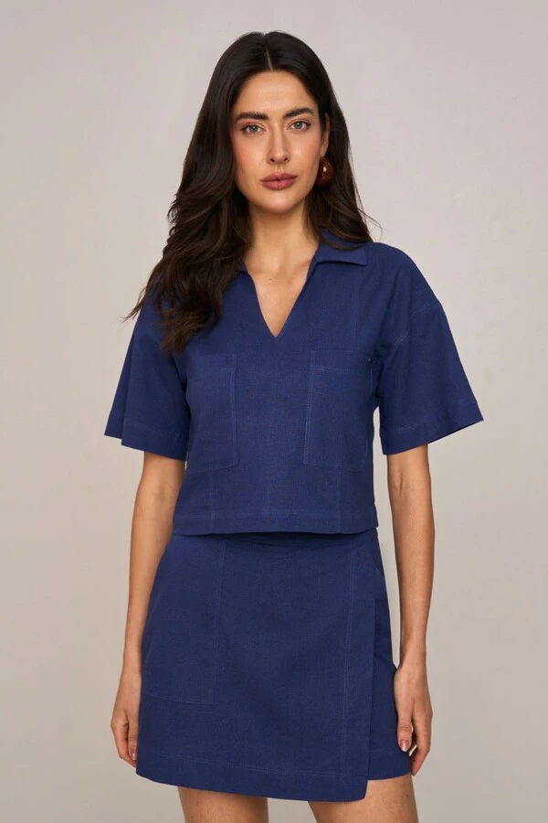Camisa Cropped Recortes