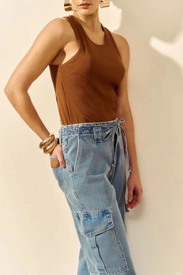 Calça Jeans Wide Leg Bolso Cargo