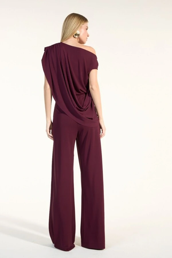 Conjunto Blusa e Calça Moulage