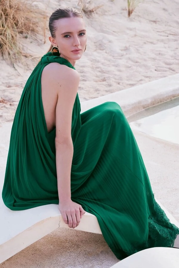 Vestido Tarquinado Pescoço Trançado e Renda Barra