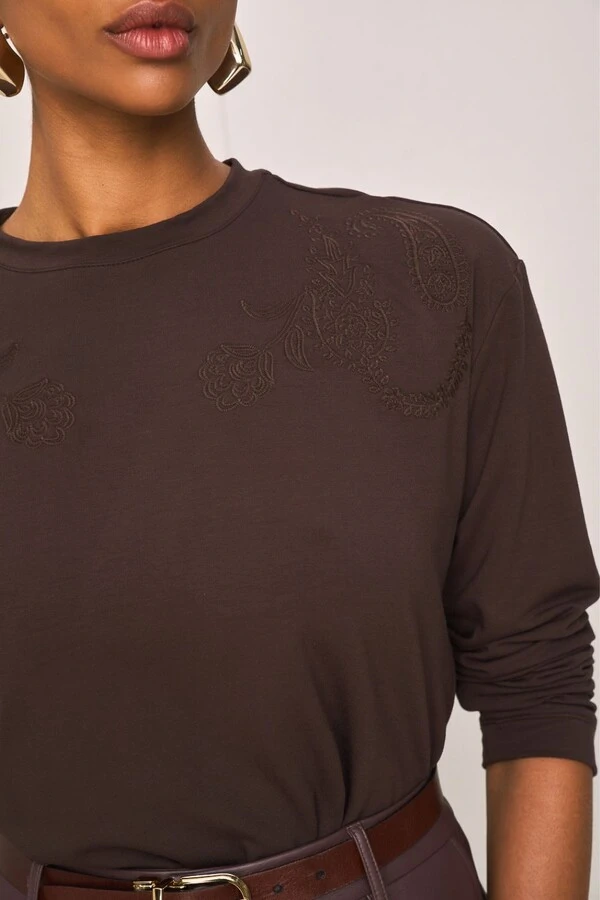 Blusa Manga Longa Bordada