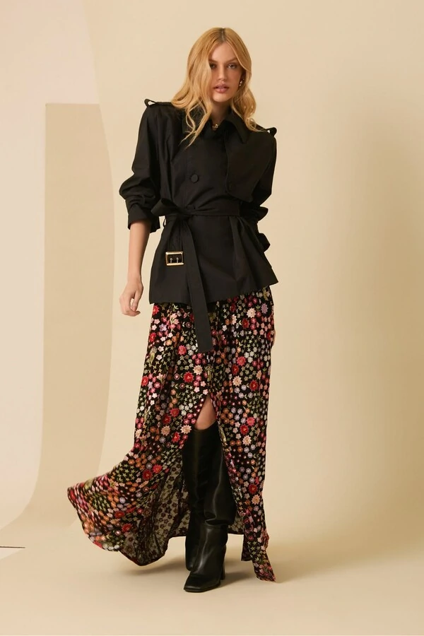 Saia Longa Tecido Bordado