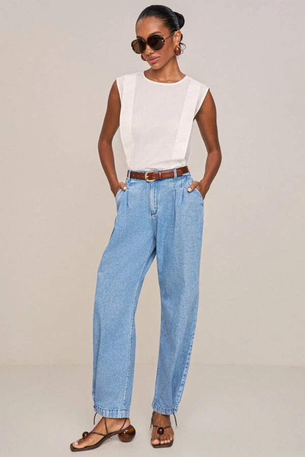 Blusa Cavada Detalhe Prega