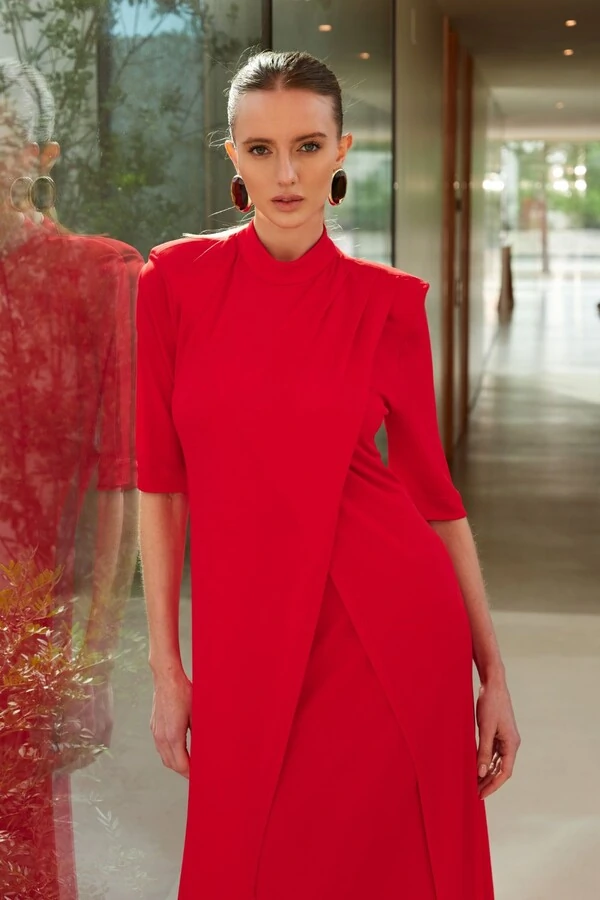 Conjunto Blusa Transpassada e Saia Longa