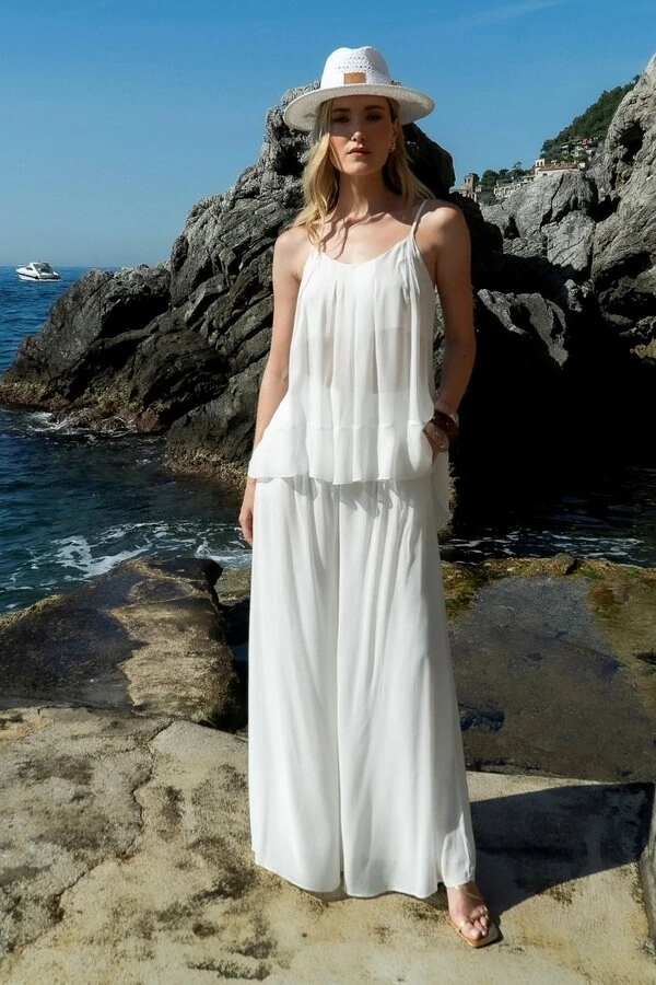 Conjunto Blusa Transparência Fluída e Calça Pantalona