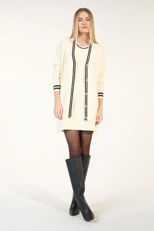 Trijunto Blusa Saia e Cardigan