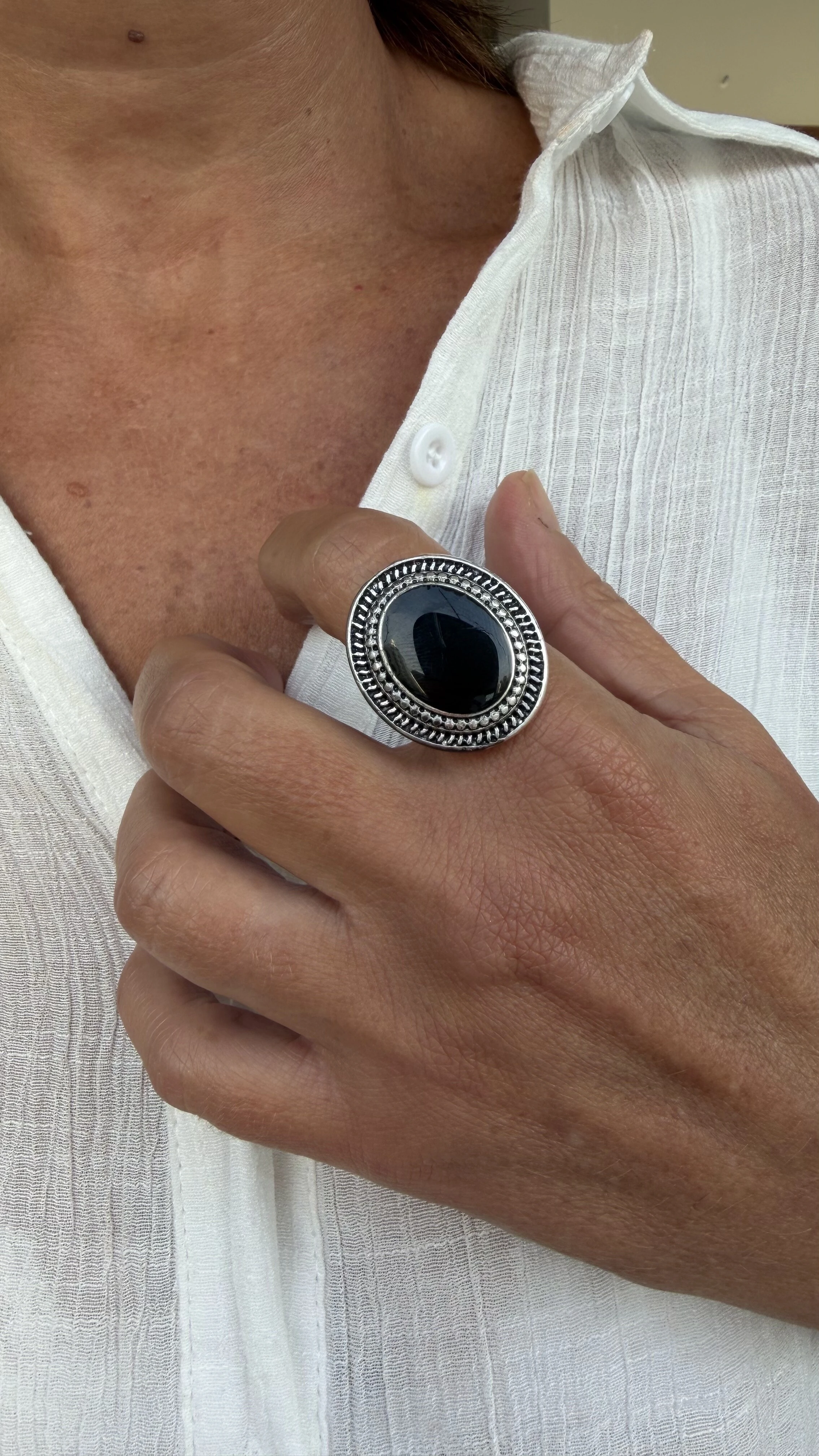 Foto Anel Oráculo Boho Oval Ajustável em Banho de Prata | Tatsi