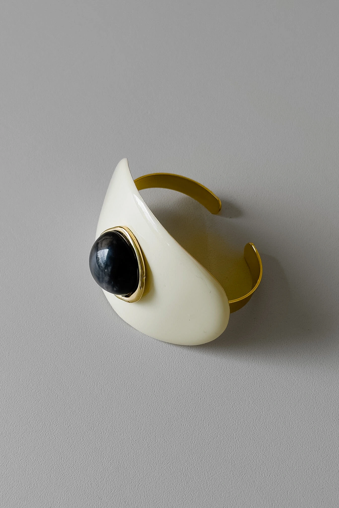 FotoBracelete Resina Preto & Off-White | Moderno