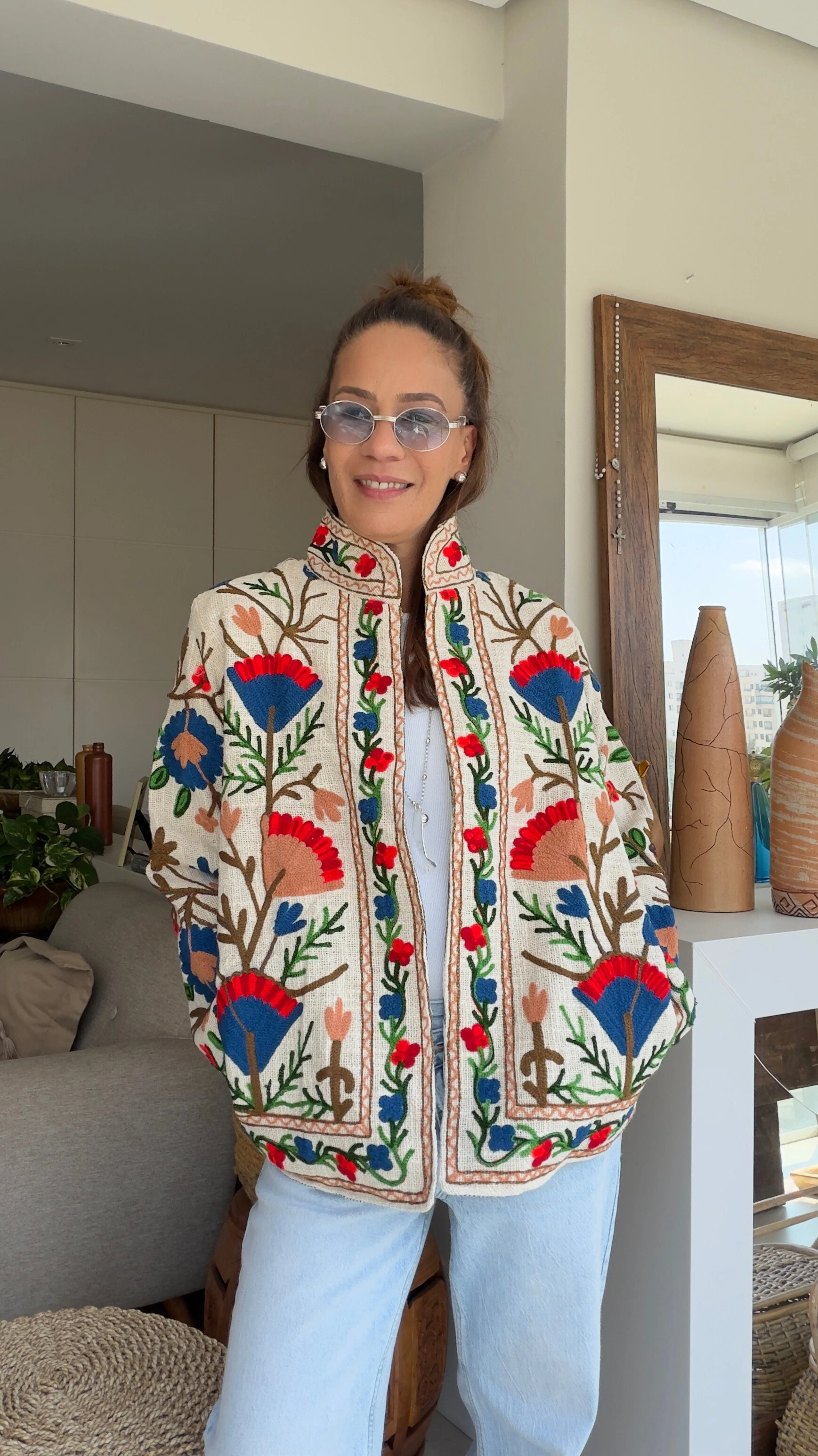 Foto Casaco Bordado Flor Leque Linho Off-White