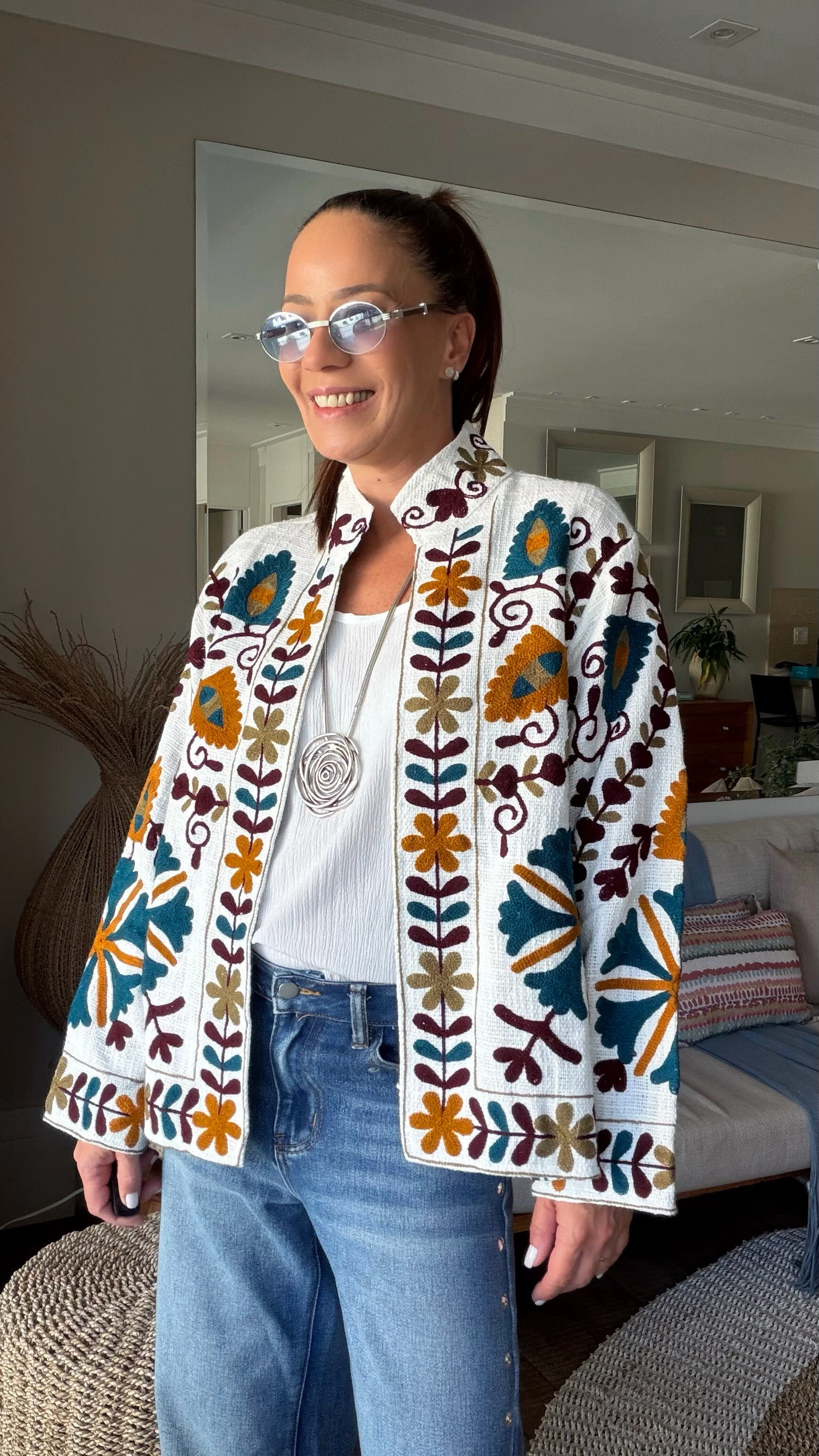 Foto Casaco Bordado Estrela Floral Linho Off-White