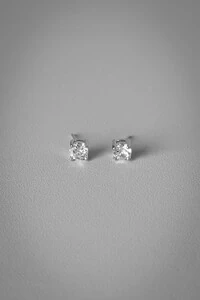 Brinco Ponto de Luz | Banho de Ródio | Clássico