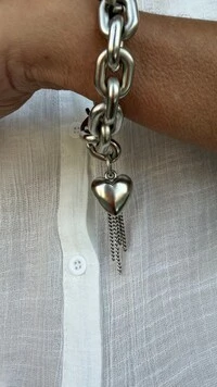 Pulseira Chunky de Elos com Pingente de Coração em Banho de Prata | Tatsi