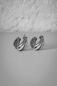 Brinco Argola Pavê Tripla | Banho de Ródio | Brilho Sofisticado