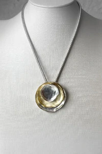Colar Eclipse | Bicolor | Pingente Escultural