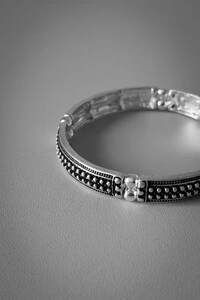 Pulseira Granulada Vintage | Banho de Ródio | Sofisticada